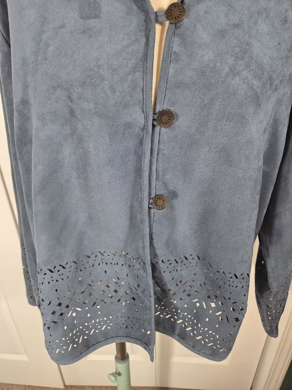 Napa Valley Faux Suede Blue Jacket Laser Cut Hem Button Front XL - Picture 3 of 7